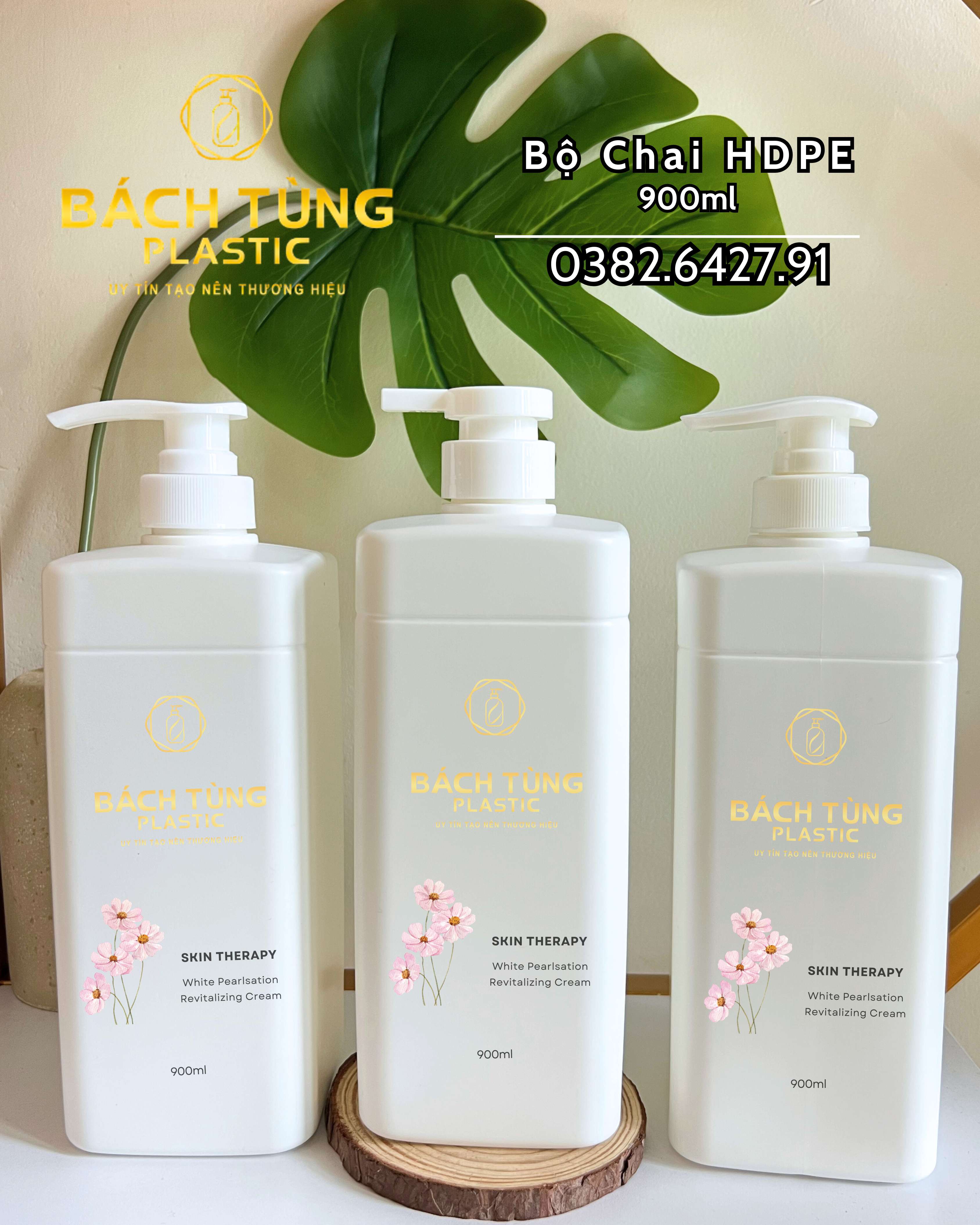 HDPE SQUARE BOTTLE 900ML – MILKY WHITE – WITH PUMP FI33