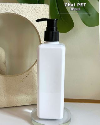 PET BOTTLE 300ML – SQUARE SHAPE – OPAQUE WHITE – FI24 NECK