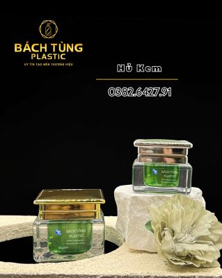 SQUARE GLASS CREAM JAR – BLUE – 15G | 30G | 50G