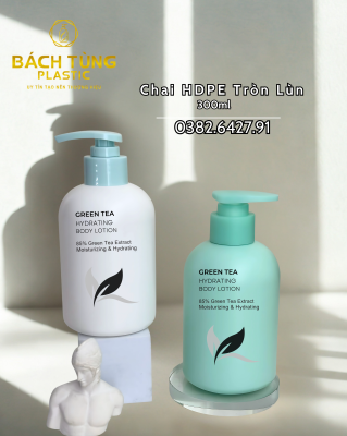 CHAI HDPE TRÒN LÙN MÀU TRẮNG SỮA KẾT HỢP VỚI ĐẦU NHẤN XANH NGỌC FI28