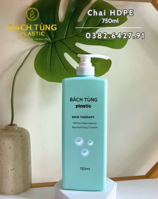 CHAI HDPE DÁNG VUÔNG 750ML – MÀU XANH DA TRỜI – CỔ FI28